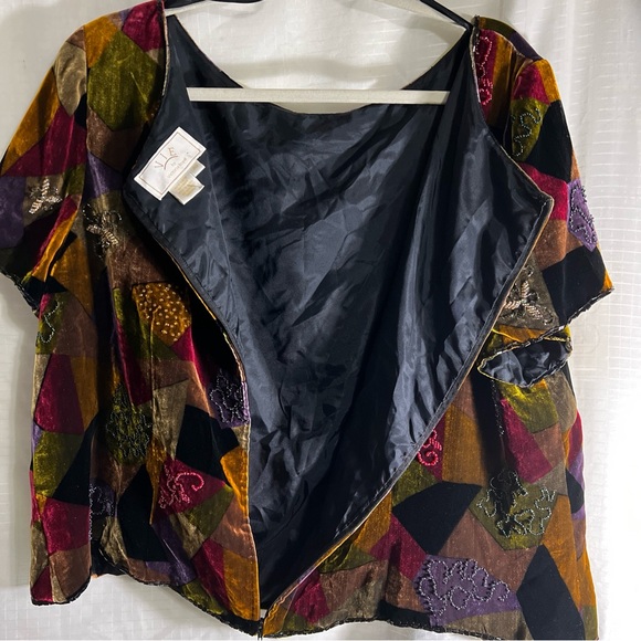 VIE by Victoria Royal Beaded Top size 20. (JK3) - Picture 6 of 8